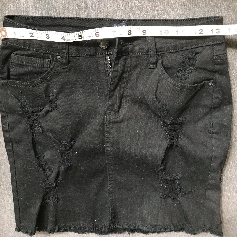 Skirt - Picture 3 of 5